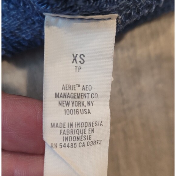 Aerie Womens Distressed Crew Neck Sweatshirt Sz XS Raw Hem Cropped Pullover - Picture 5 of 6